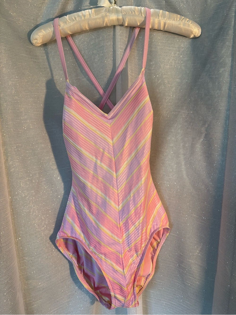 Vtg Y2K Pastel Chevron X-Back One Piece Swimsuit